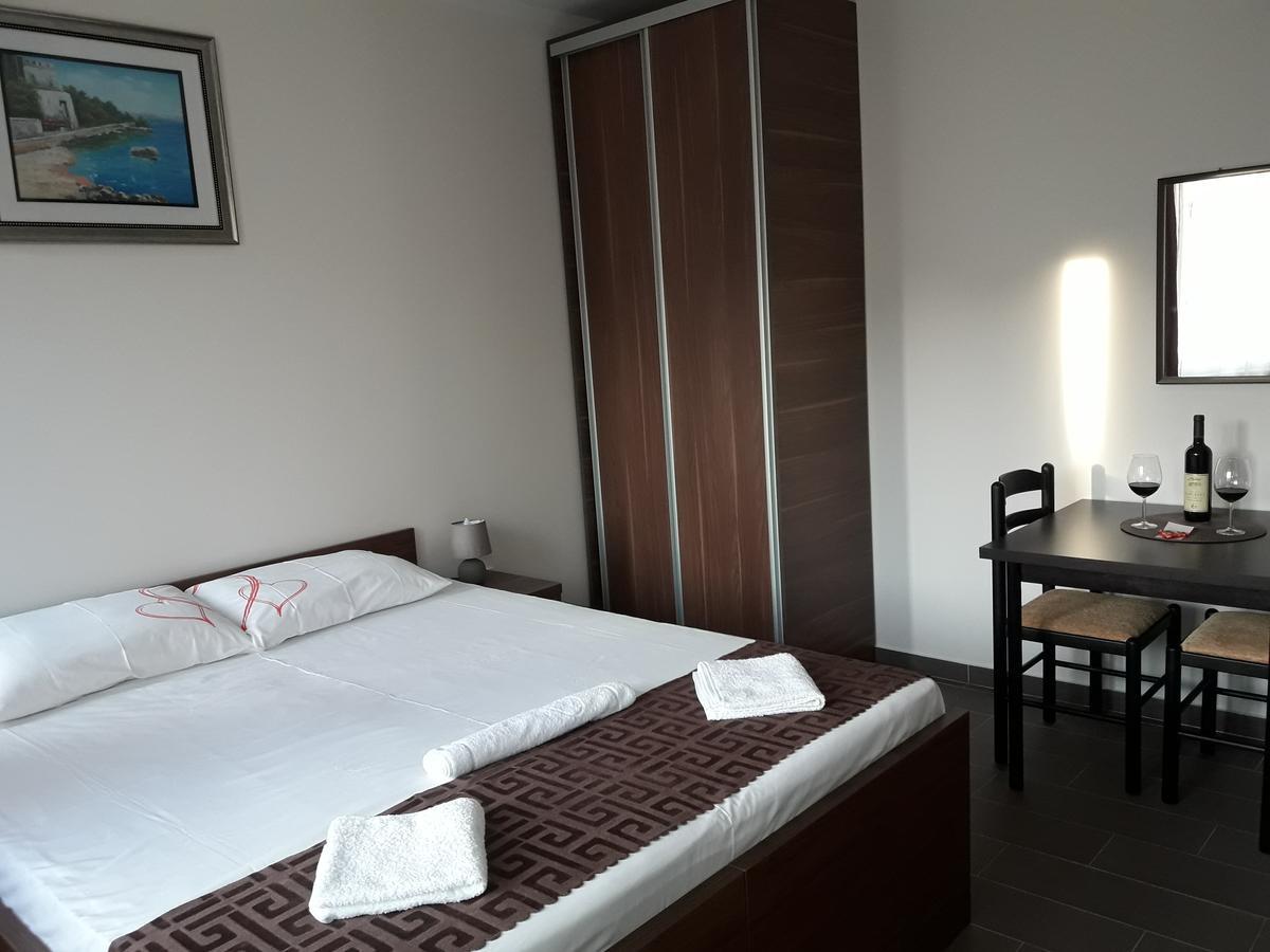 Apartment Poseidon Herceg Novi Bilik gambar